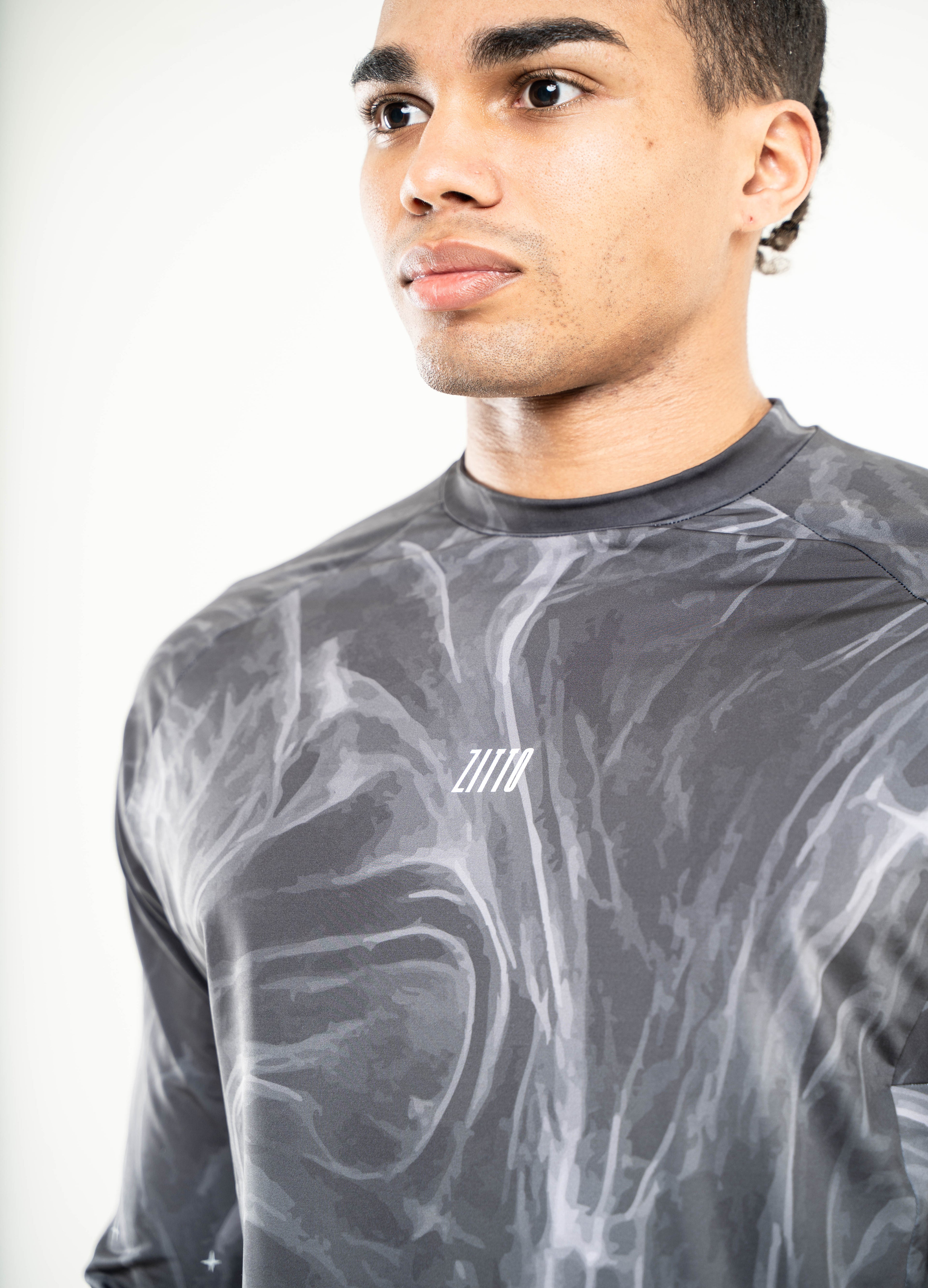 GREY NEBULA LONGSLEEVE